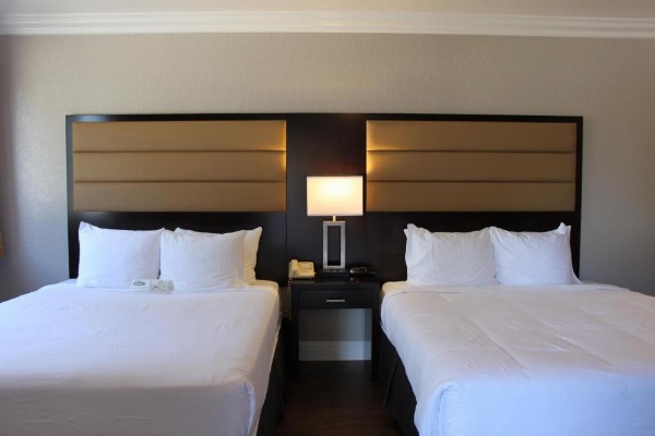 Inn at Highway 1 image 16