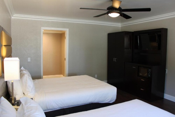 Inn at Highway 1 image 19